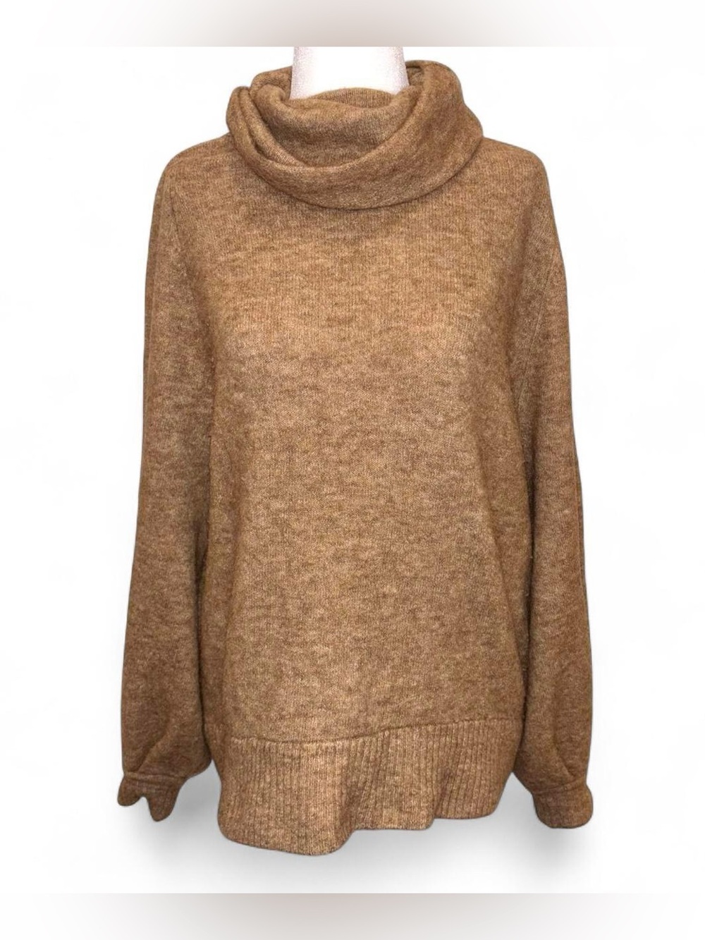 Aritzia Adichie Sweater